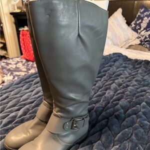 Comfortview Gray  Boots